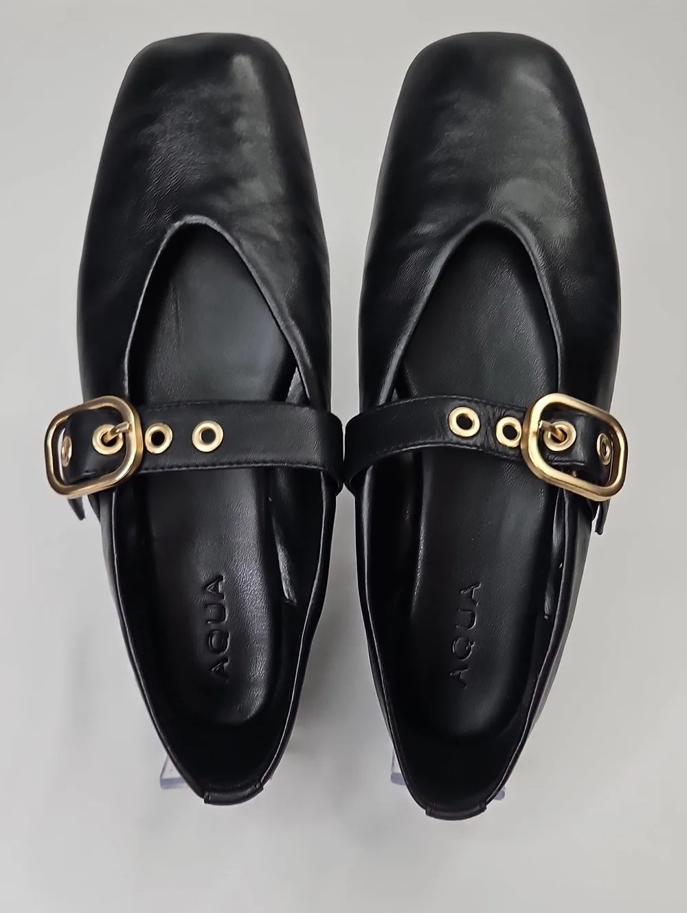 Aqua Stella Black Leather Mary Jane Flats with Gold Buckles Size 7.5